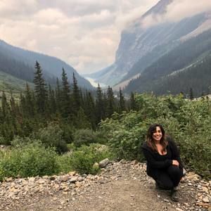 Meet your Posher, Nadia